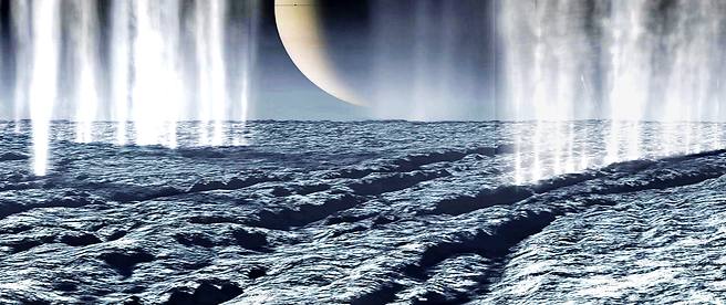 Satürn uydusu Enceladus'daki ilk çorba ve oradaki buz geysirleri